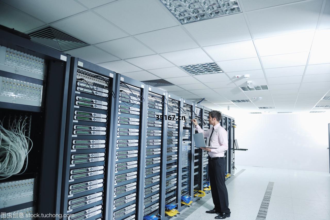 細纜連(lian)世界(jie) 計(ji)算(suan)機網(wang)絡系(xi)統(tong)工(gong)程服(fu)務(wu)的(de)現(xian)代意(yi)義(yi)與青年擔(dan)當